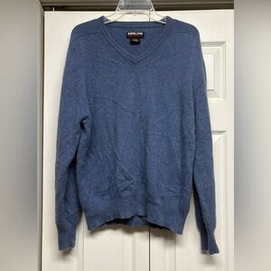 Kirkland Signature women’s V-Neck cashmere Sweater in Blue